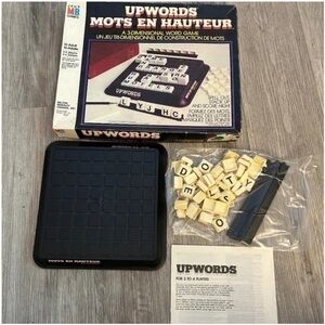 Vintage 1984 UPWORDS 3D word game. 2-4 players. Age 10-adult.